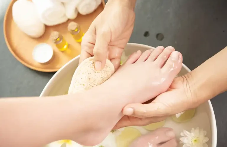 Hot Oil Treatment (Foot & Hand)